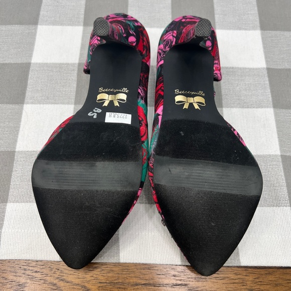 BETSEYVILLE NWOT Betsey Johnson Tahini Pump Heels - Picture 6 of 7